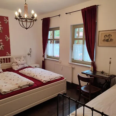 דירה Bei Berlin Mit Terrasse Und Kleinem Garten בירקנוורדר