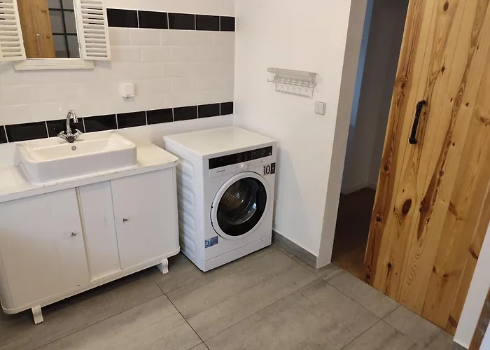 Apartamento Bei Berlin Mit Terrasse Und Kleinem Garten