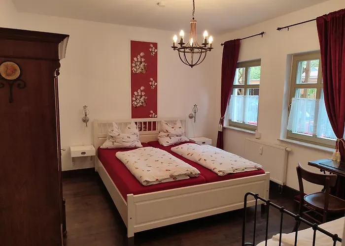 Apartamento Bei Berlin Mit Terrasse Und Kleinem Garten