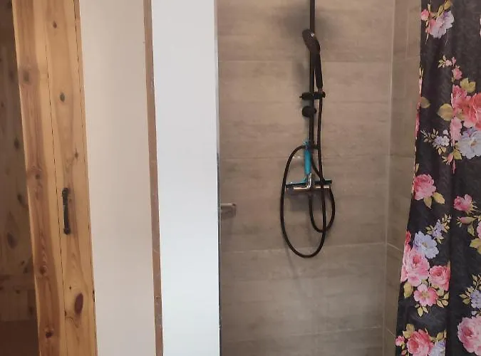 Bei Berlin Mit Terrasse Und Kleinem Garten